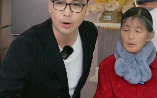 演员李飞带母亲直播视频，演员李飞带母亲直播唱歌