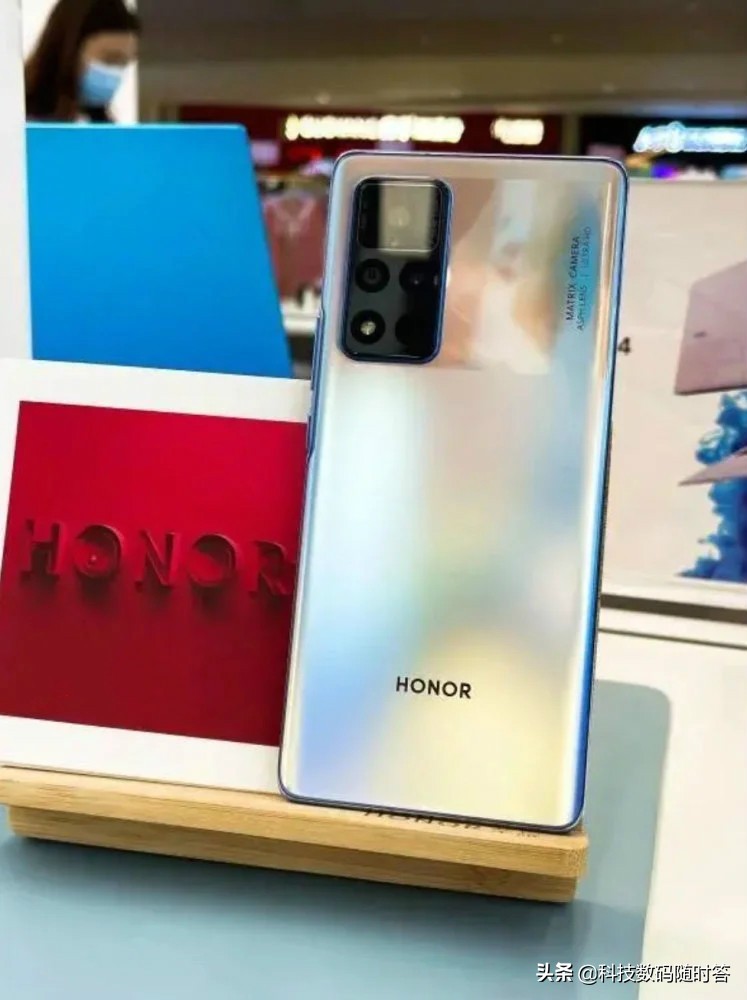 只为对标Redmi K40，荣耀新机这次能否爆卖？-第3张图片