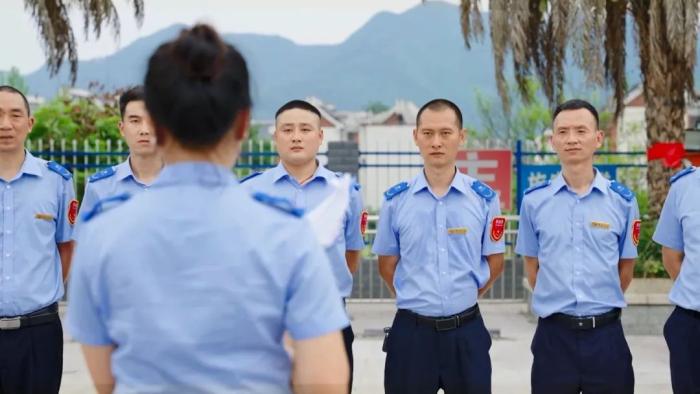 重庆新能源公交车图片，重庆新能源 公交车道-第5张图片