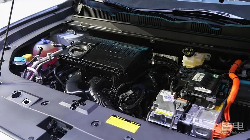 全新混动汉兰达试驾视频，捷途油电混合动力汽车-第12张图片