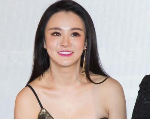 冉莹颖带三个儿子参加活动视频，冉莹颖带三个儿子参加活动照片-第4张图片