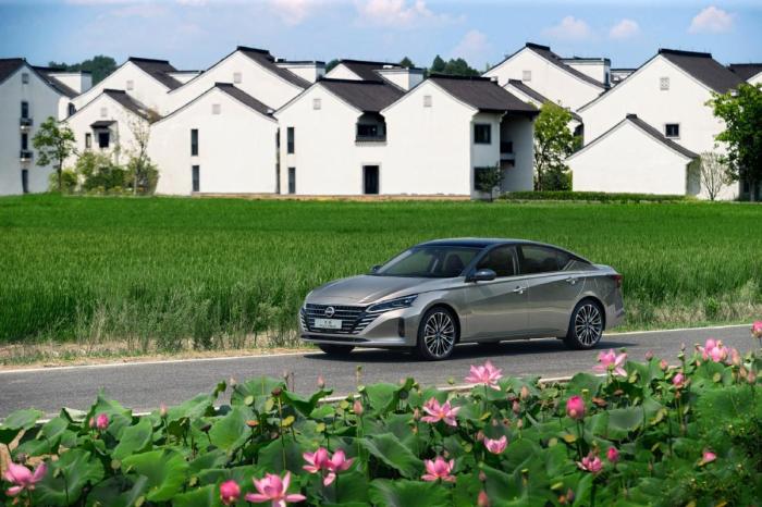 天籁的v6发动机对比奥迪，天籁最新发动机技术是什么-第2张图片
