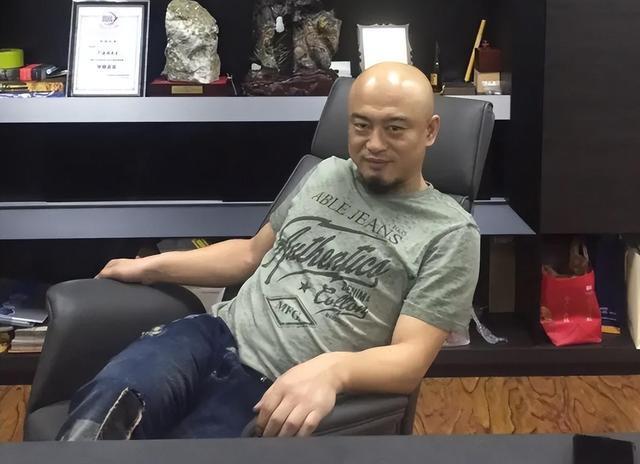 辛巴粉丝才300多万，辛巴粉丝怎么只有300万-第4张图片