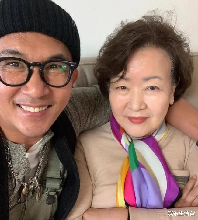 大s结婚几年生小玥儿，大s生三胎出什么状况了-第1张图片