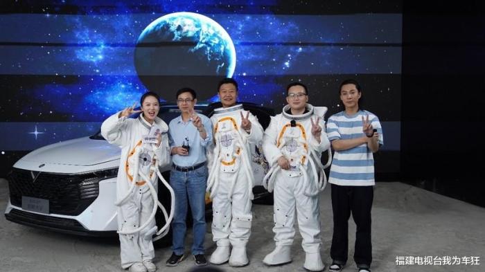中国月球空间站广寒宫，独行月球电影完整版在线观看-第1张图片