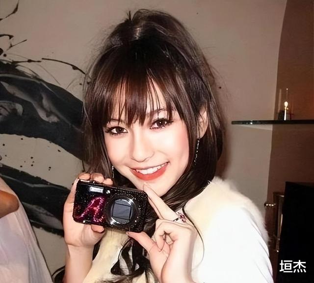 黄晓明 杨颖离婚了吗，黄晓明跟杨颖离婚了没-第9张图片