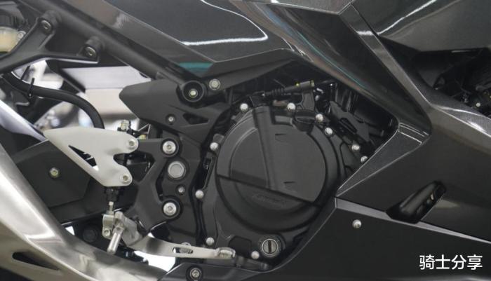 雅马哈r3和本田cbr400r，川崎小忍者和本田cbr-第5张图片