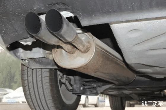 两条排气管和一条排气管，汽车排气管一根和两根的区别-第3张图片
