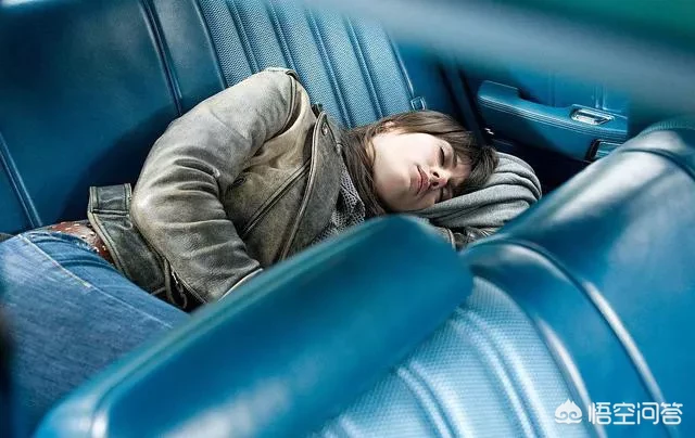 关紧车窗后在车里睡觉，会缺氧有生命危险吗？-第2张图片