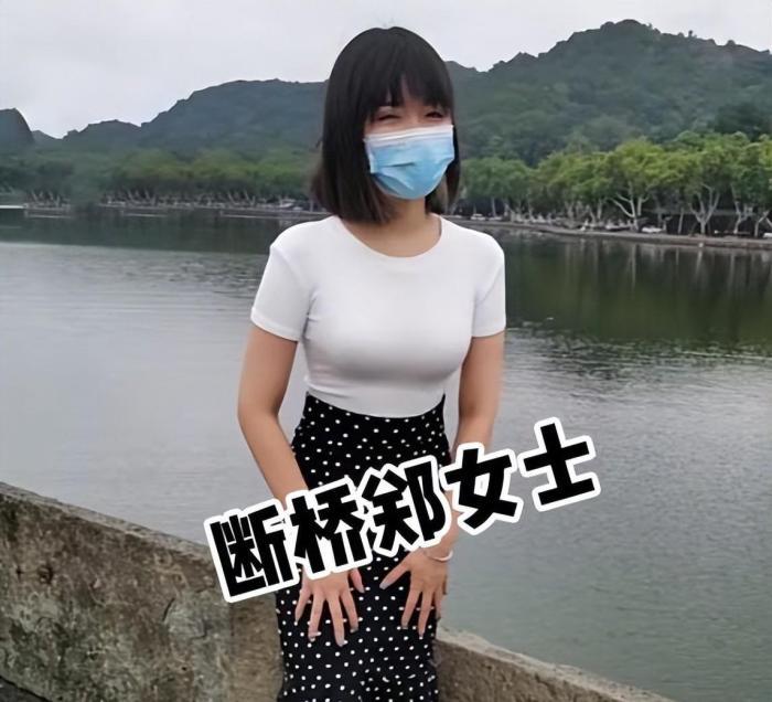 杭州郑女士为什么走红，杭州郑女士上节目后爆火 摘下口罩后网友惊呆-第2张图片