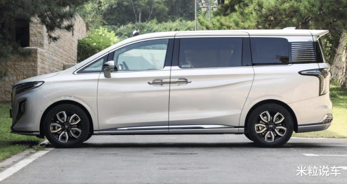 丰田 mpv 埃尔法，丰田mpv埃尔法报价-第3张图片