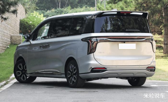 丰田 mpv 埃尔法，丰田mpv埃尔法报价-第4张图片