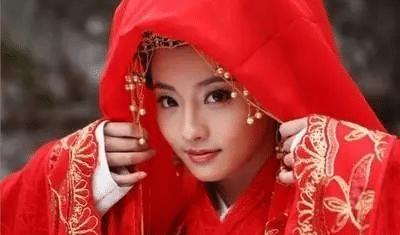今年年底有结婚运的生肖，结婚后财运越来越好的八字-第3张图片