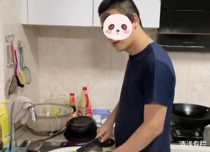 女子离婚后探望儿子被前夫留守，女子离婚后探望儿子被前夫留下-第4张图片