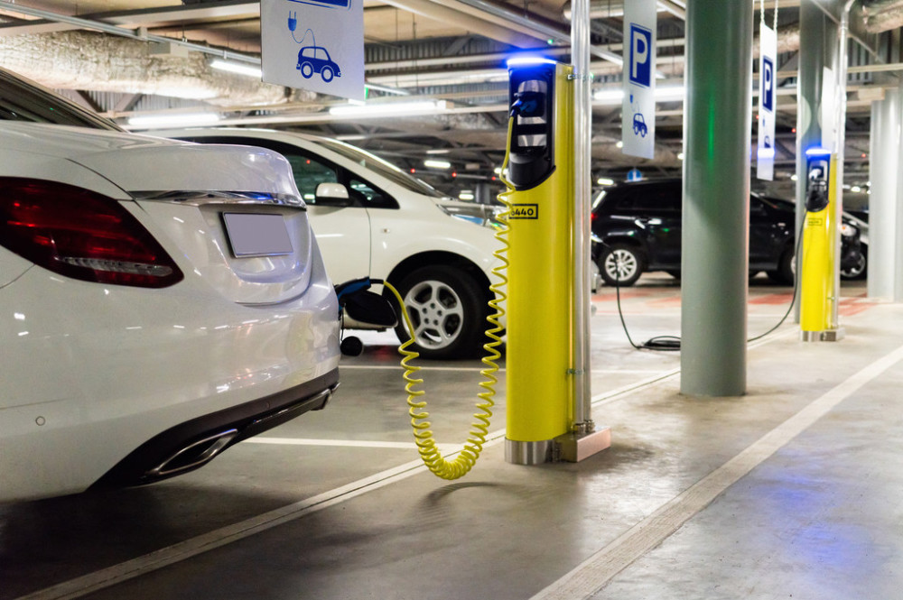 欧洲新能源车最新消息，欧洲发展新能源汽车困局-第1张图片
