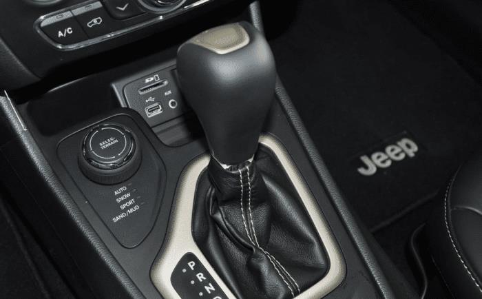 jeep新款8万元suv，jeep一百多万的车-第2张图片