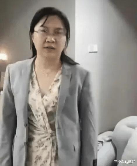 副区长深夜滞留女下属家中视频，副区长深夜滞留女下属家中被杀-第2张图片