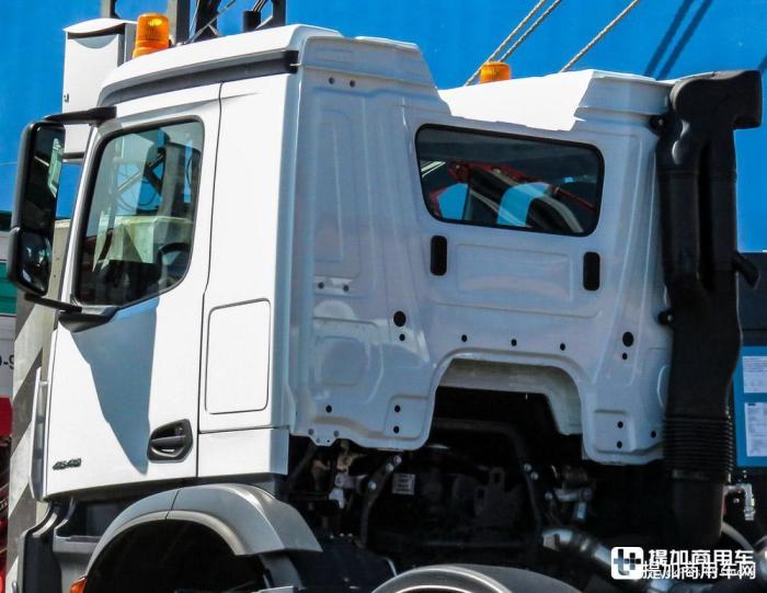 奔驰Arocs 8x8，奔驰arocs8x8越野卡车-第7张图片