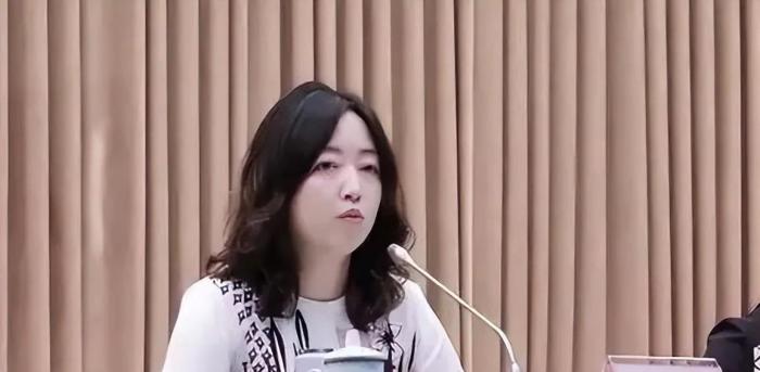 成都副区长事件当事人，成都副区长事件最新进展-第1张图片