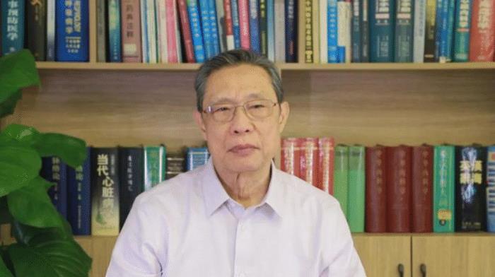 一夜之间变成老太婆的脸，一夜之间变成老太太是什么病-第6张图片